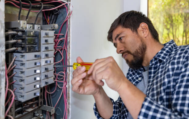 Best Emergency Electrical Repair Services  in Saybrook Manor, CT